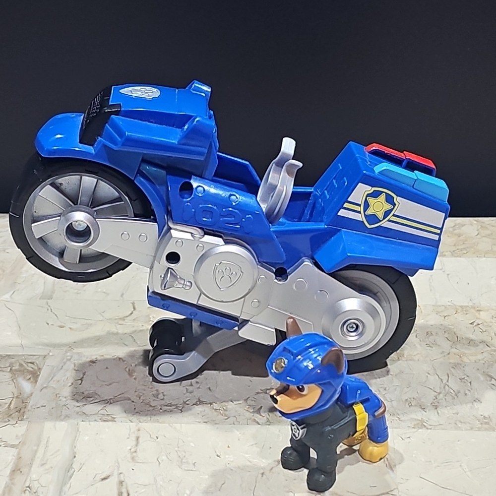 Paw Patrol‎ Moto Pups Chase Deluxe Pull Back Motorcycle Vehicle And Figure